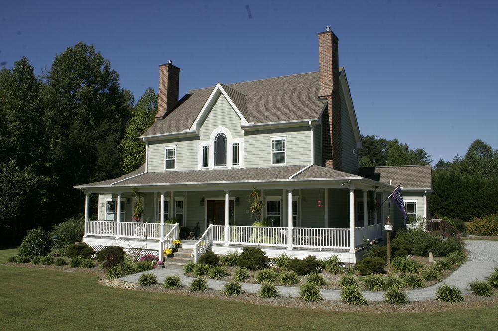 Seven Oaks Bed & Breakfast High Point Exterior photo