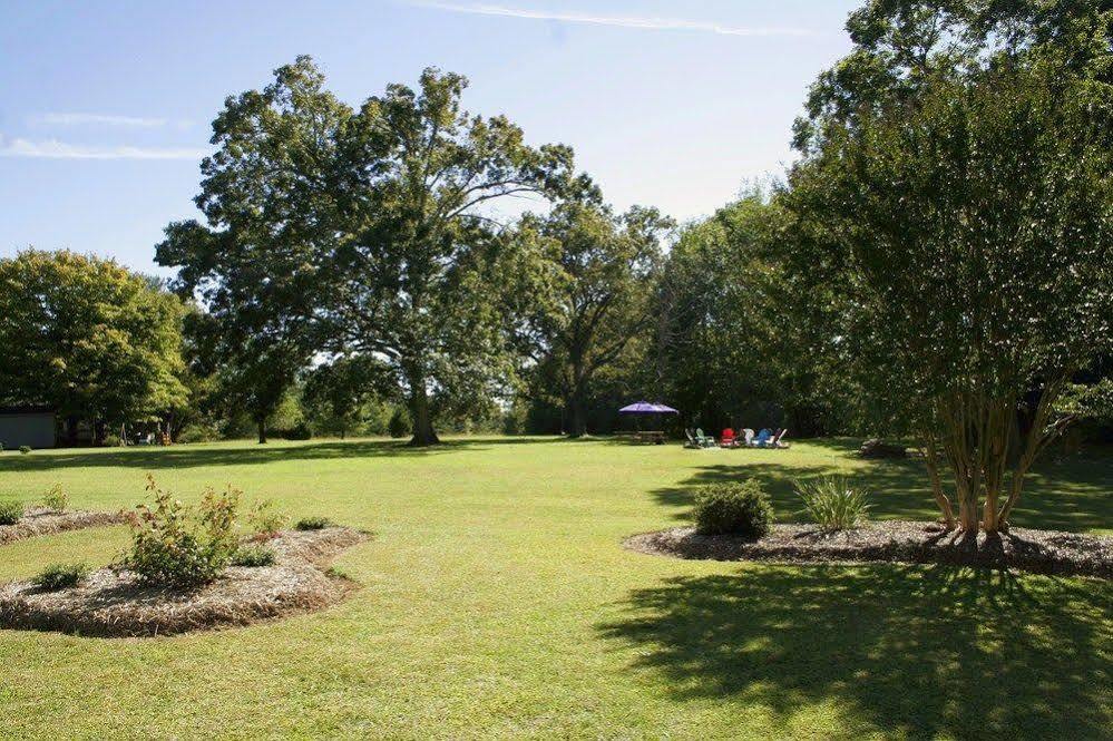 Seven Oaks Bed & Breakfast High Point Exterior photo